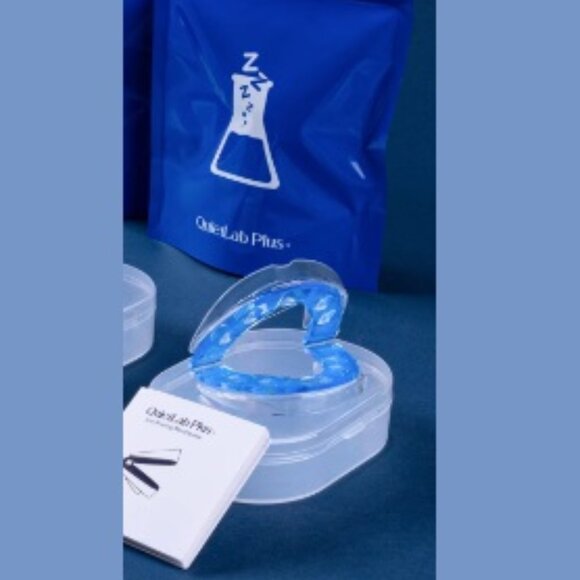 QuietLab Plus Adjustable Anti-Snoring Mouthpiece - new - Picture 2 of 2